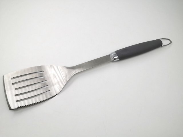 GTKN05 BBQ spatula with TPR handle